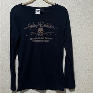 Harley-Davidson Women's Black With Gold Skull Graphic Long Sleeve Tee. Size L.